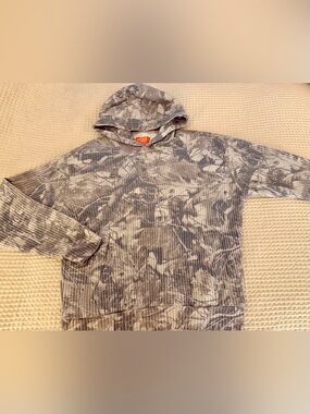 Negative Space Camouflage Thermal Waffle-Knit Hoodie Size Small